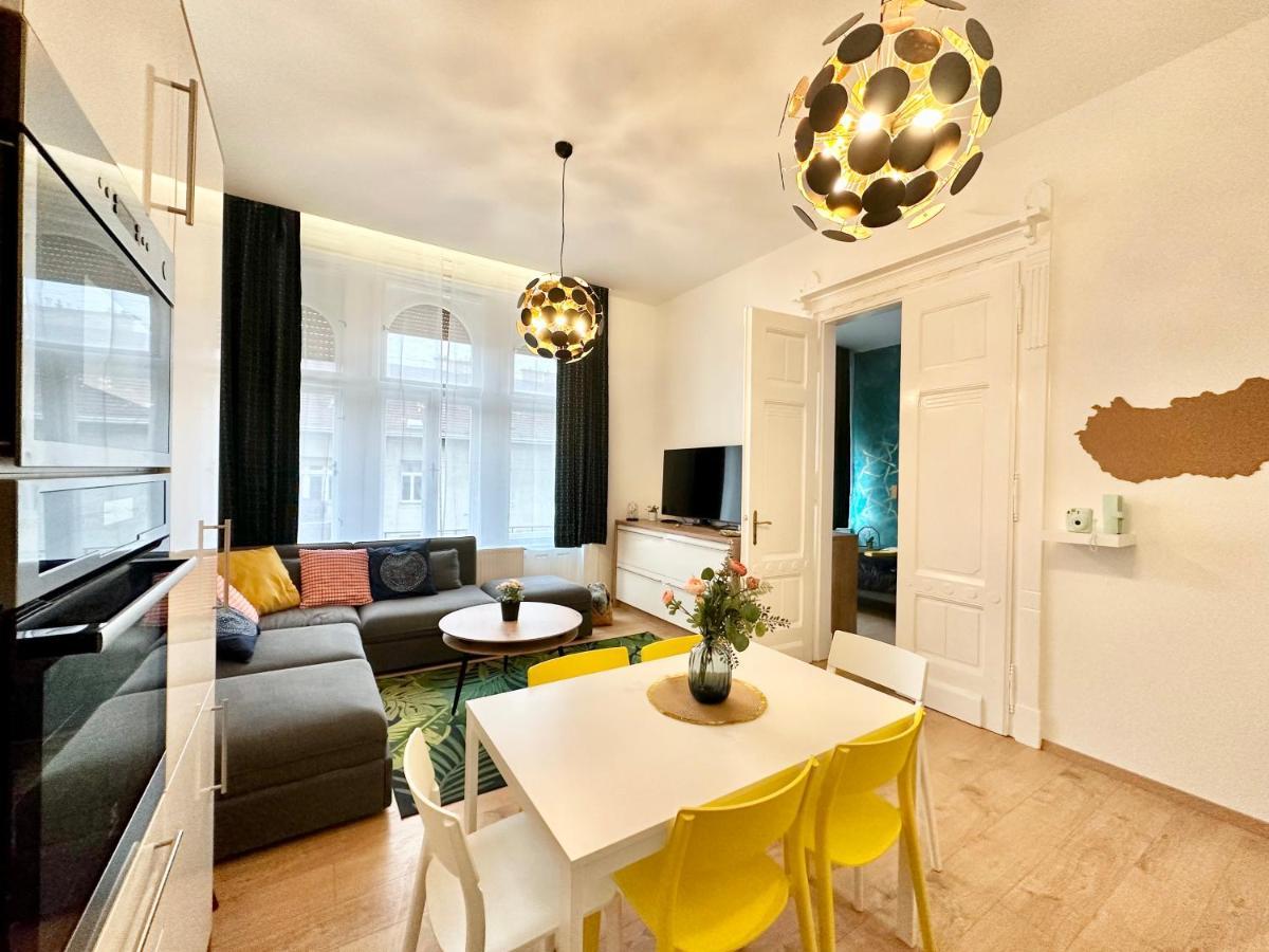 Luxory Design Apartment#Bakats#Freeparking#8Ppl Budapest Exterior photo